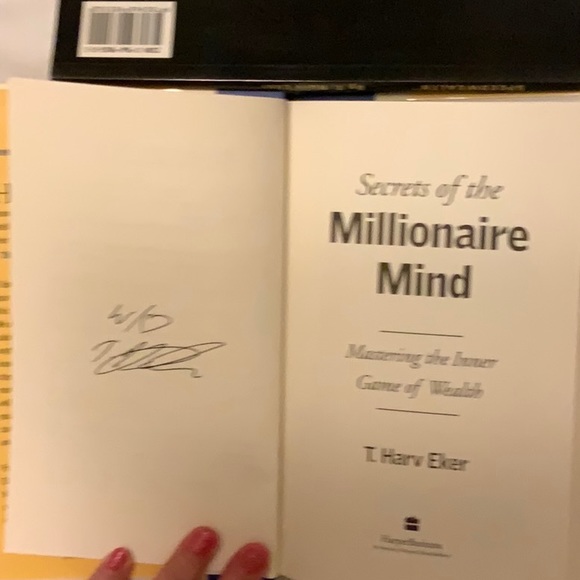 Signed 1st Edition “Secrets of the millionaire mind" T Harv Eker - Picture 4 of 6